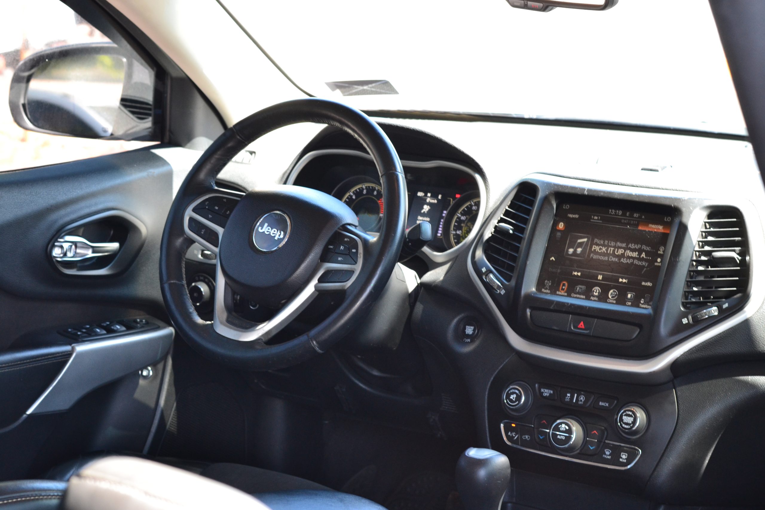 Jeep Cherokee 2018 - Imagen 5